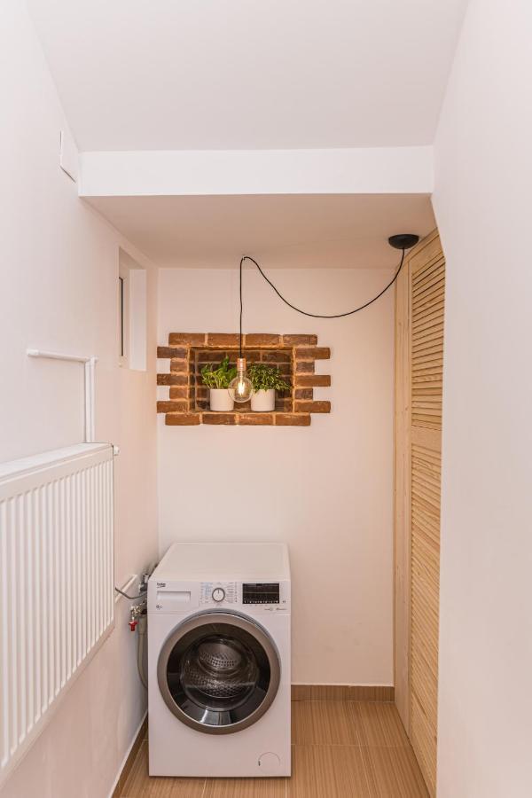 Garden Hideout - Central Apartment Braşov Exterior foto